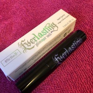 Kat Von D Everlasting Glimmer Veil Starflyer lipst